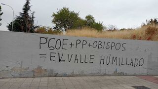 Pintadas contra los obispos en la sede de Añastro