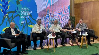 Panel La vida pende de un hilo