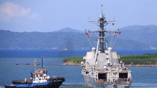 El destructor USS Gravely de la Armada estadounidense en el Caribe