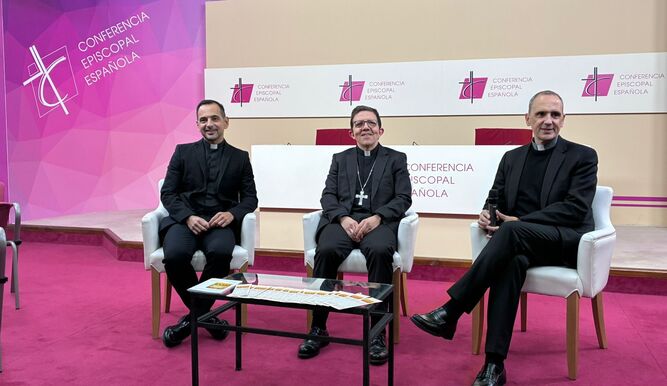 Vázquez, Valdivia y Vera, en la sede de Añastro