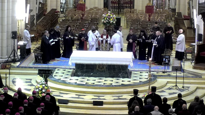Un momento de la celebración ecuménica en La Almudena