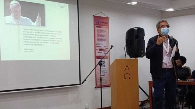 Fernando Vásquez invita a cultivar la escucha para renovar el diálogo eclesial