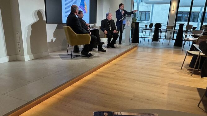 Los obispos, en la presentación de la Memoria