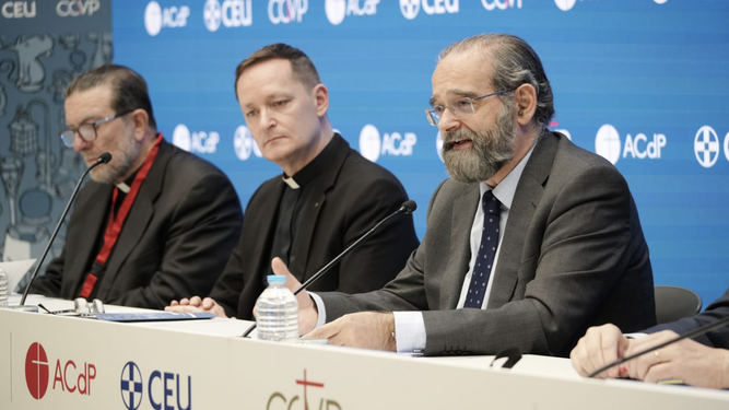 El presidente de la ACdP y del CEU, Alfonso Bullón de Mendoza