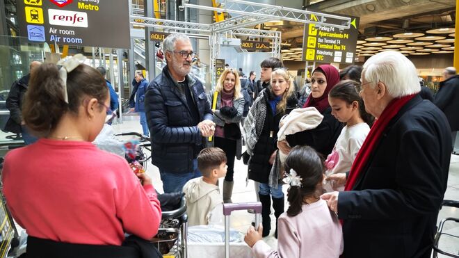 El doctor Refaat Alathamna y su familia, acogidos por Mensajeros de la Paz