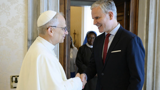 León XIV y Juan Carlos Cruz