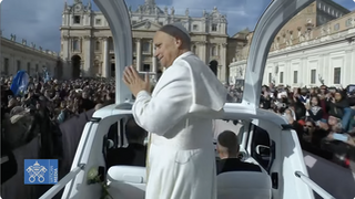 León XIV, en el papamóvil