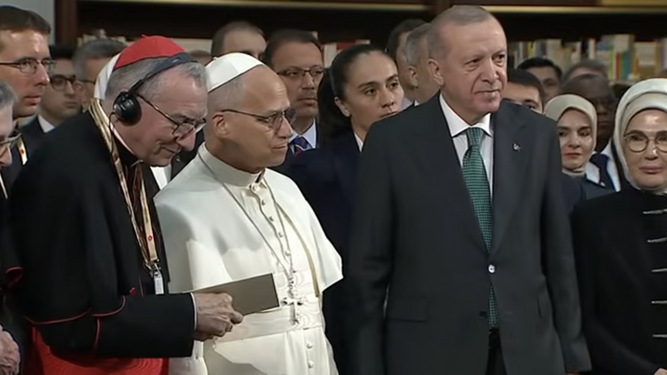 El Papa, con Erdogan