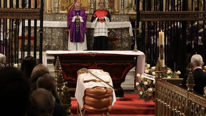 Misa por el descanso de Gil Hellín