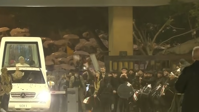 Llegada del Papa a Beirut