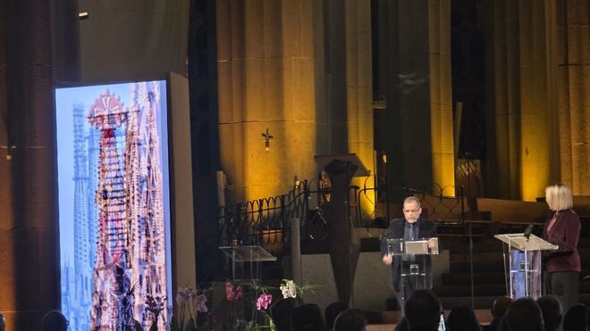 Sagrada Familiacto por los 100 años de la finalización de la torre de Bernabé de la Sagrada Familia
