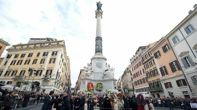 La imagen de la Inmaculada en plaza romana