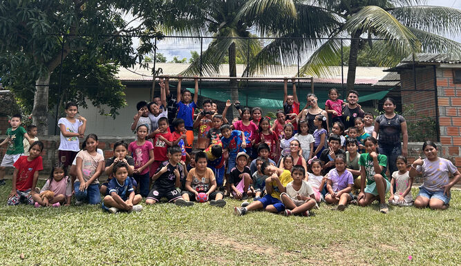 Niños y niñas de Pucallpa