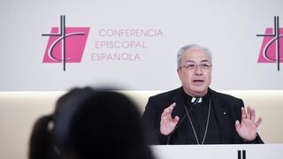 Monseñor Francisco César García Magán, secretario general de la CEE